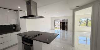 8290 Lake Dr Gallery 1