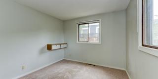 840 North St. Gallery 32