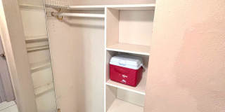 2031 Dewey St Gallery 3