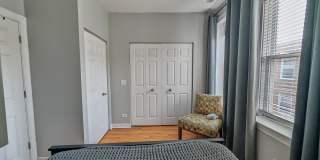 532 West Belmont Avenue Gallery 11