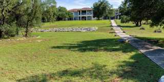 Lake Travis Waterfront Retreat – For Lease Gallery 38