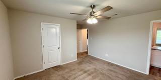 Gorgeous 3-bedroom, 2 Bathroom, Minutes from Randolph AFB Gallery 21