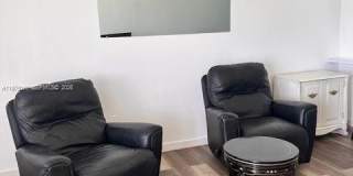 300 Oregon St Gallery 5