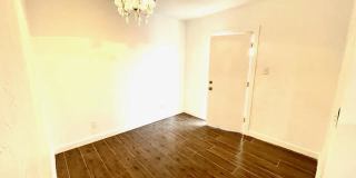 1402 East McKinley Street Gallery 17