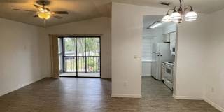 202 Riverbend #201 Gallery 4