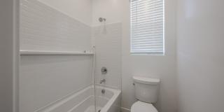Beautiful 4 bedroom plus den home in Aloravita Gallery 9