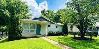 Cleveland Park Renovation!  Walking Distance to Everything! Jetted Shower - Fully Fenced - Garage - Storage - Pets Ok! Gallery 1