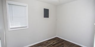 5313 25th Street Gallery 6