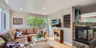Beautiful 2 BDR Gate to the Foothills - Walkable to Chautauqua Beautiful 2 BDR Gate to the Foothills - Walkable to Chautauqua Gallery 1
