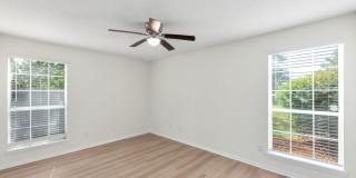 Northridge Apartments Gallery 13