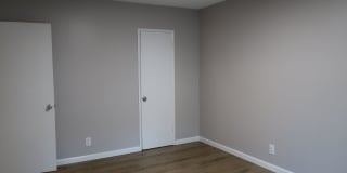 BALDWIN 10 - The Sahara Gallery 31