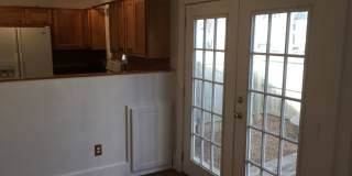 3 bedroom 2 bath off Dickson St, cute front porch Gallery 6