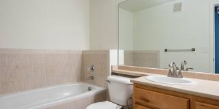 Pinebrook Condo Near Bus Line Gallery 11
