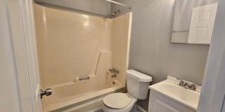 3/1 on Spacious Corner Lot! Gallery 7