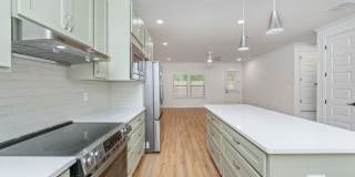 Modern Updated Townhome Modern Updated Townhome Gallery 1
