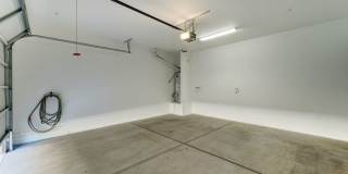 5550 North 16th Street Gallery 34