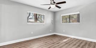Remodeled 2/2 Waterfront Condo Gallery 15