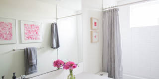 Modern 3-Bedroom Home in North Queen Anne Gallery 19