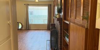 Beautifully updated 3-bedroom 1 bath duplex in Springfield! Gallery 21