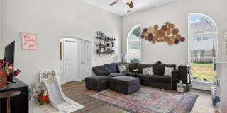 268 Scarlett Lane Gallery 5