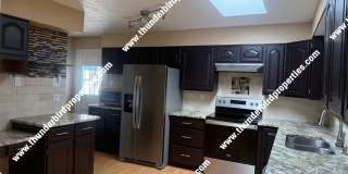 Available NOW!! Located in the NE heights. Gallery 4