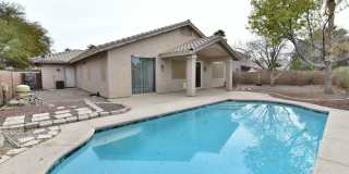 1 Story with POOL Gallery 32