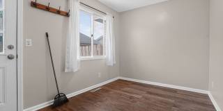 Charming 3BR House in Rosemount Charming 3BR House in Rosemount Gallery 9