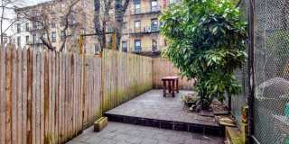 110 E 7th St Gallery 9