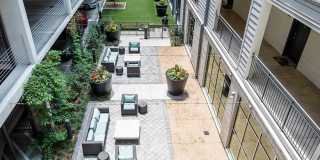 The Circuit Gallery 14