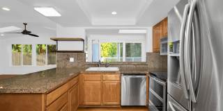 South Rose Hill 4 Bedroom with Entertainment Deck Gallery 8