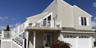 104 Catherine Lane Gallery 1