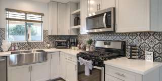 Charming 4BR House in Scottsdale Gallery 7