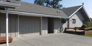 Large 3 Bedroom House Gallery 1