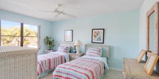856 Windermere Way Gallery 26