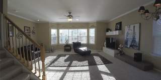 Room in 4 Bedroom Home at Haywards Heath Ln Gallery 4