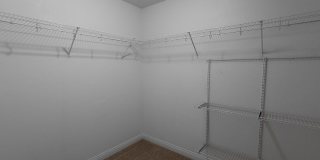 Home near FLW! Gallery 6