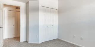 Beautiful 2 Bed/2 Bath Condo with Private Balconies, Pool Access & Golf Course Community Gallery 6