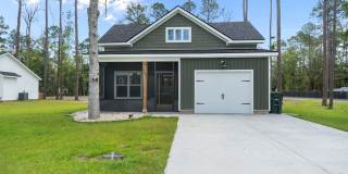 Southern Charm at Its Finest – Beautiful 3-Bedroom Home in Pembroke Gallery 1