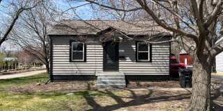 Fully Remodeled 2 Bedroom 1.5 Bathroom House in Moline Gallery 1