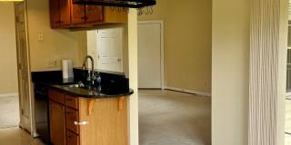 Charming 2 Bedroom/2 Bathroom Apartment Unit in Pond Condos! Gallery 13