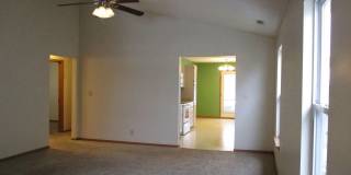 Cozy 3BD/2BR Ranch in South Lafayette Gallery 3