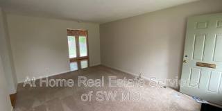 2027 S Kentwood Gallery 3