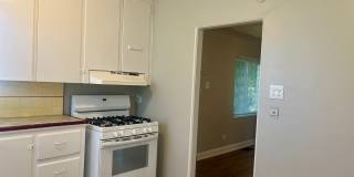 Charming 2 Bed Home Near Central Park Gallery 4