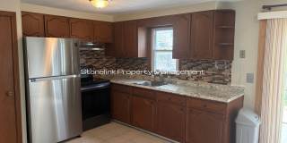 Newly Renovated Townhouse Styke Apartment For Rent in Providence! Gallery 1