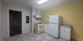 Charming 2 bed 1 bath Gallery 14