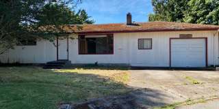 Spacious 5 Bedroom / 2 Bathroom Home - Near OSU! Spacious 5 Bedroom / 2 Bathroom Home - Near OSU! Gallery 1
