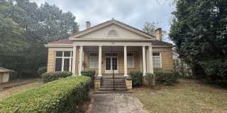** 4 bed 3 bath located in the Garden District ** Call 334-366-9198 to schedule a self showing Gallery 1