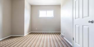 Great building with off street parking, views of the city, laundry on site! Gallery 7