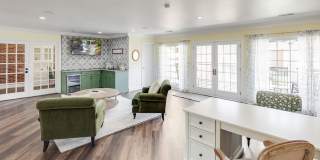 Pelham Place South Gallery 3