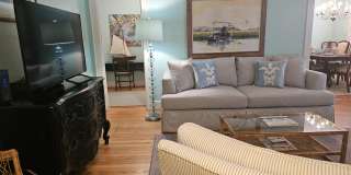 2105 North Street Gallery 16